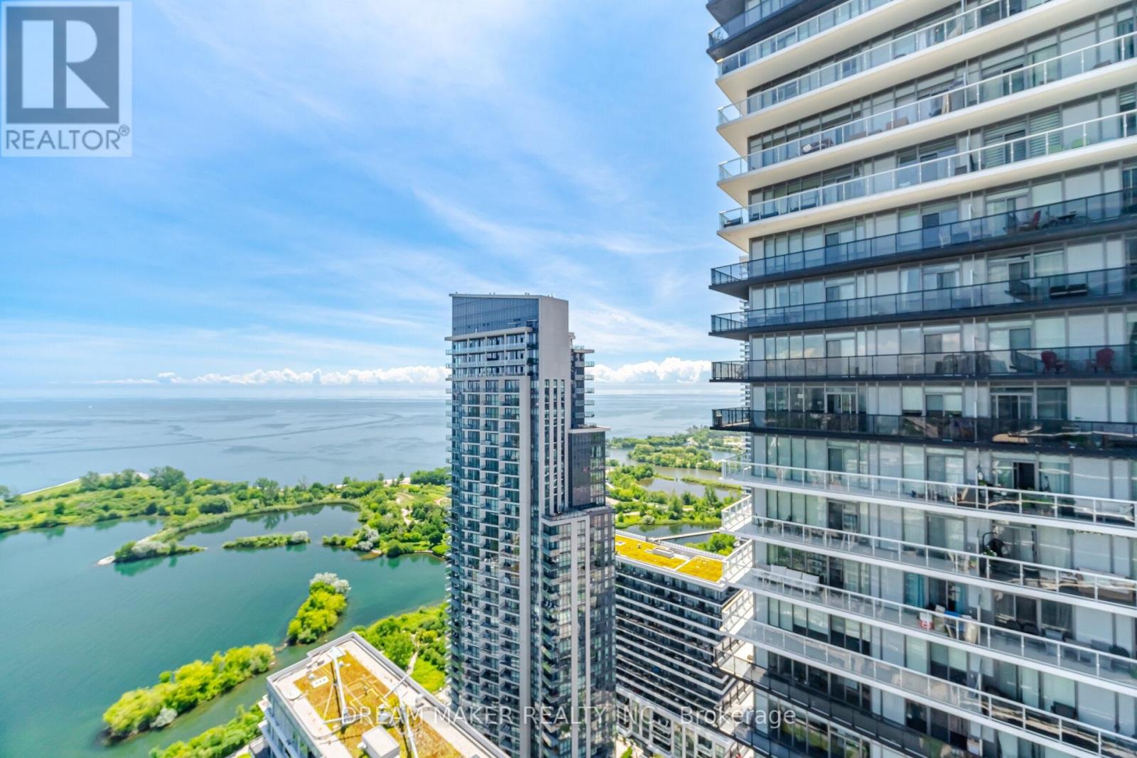 #511 38 ANNIE CRAIG DRIVE - 34
