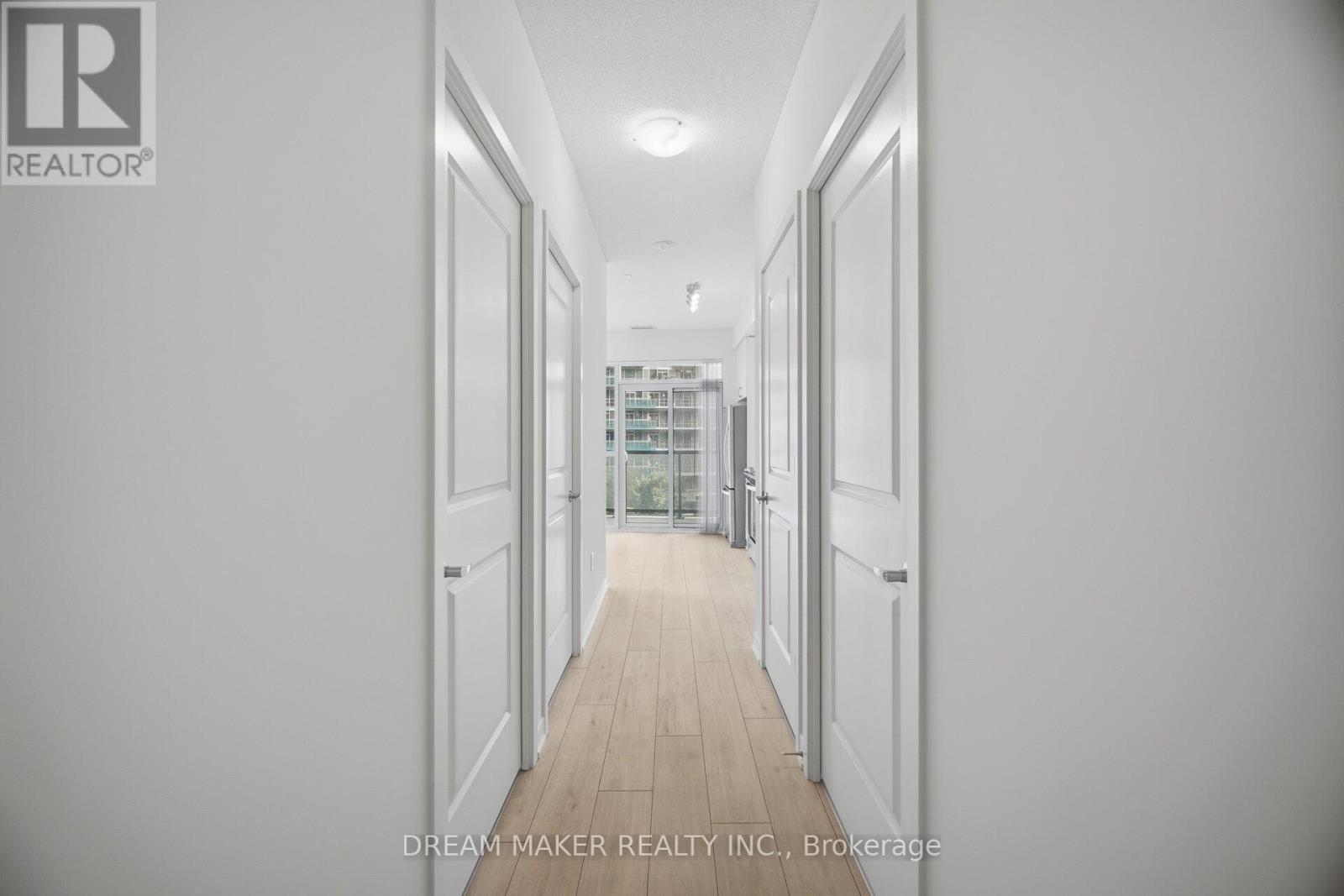 #511 38 ANNIE CRAIG DRIVE - 6
