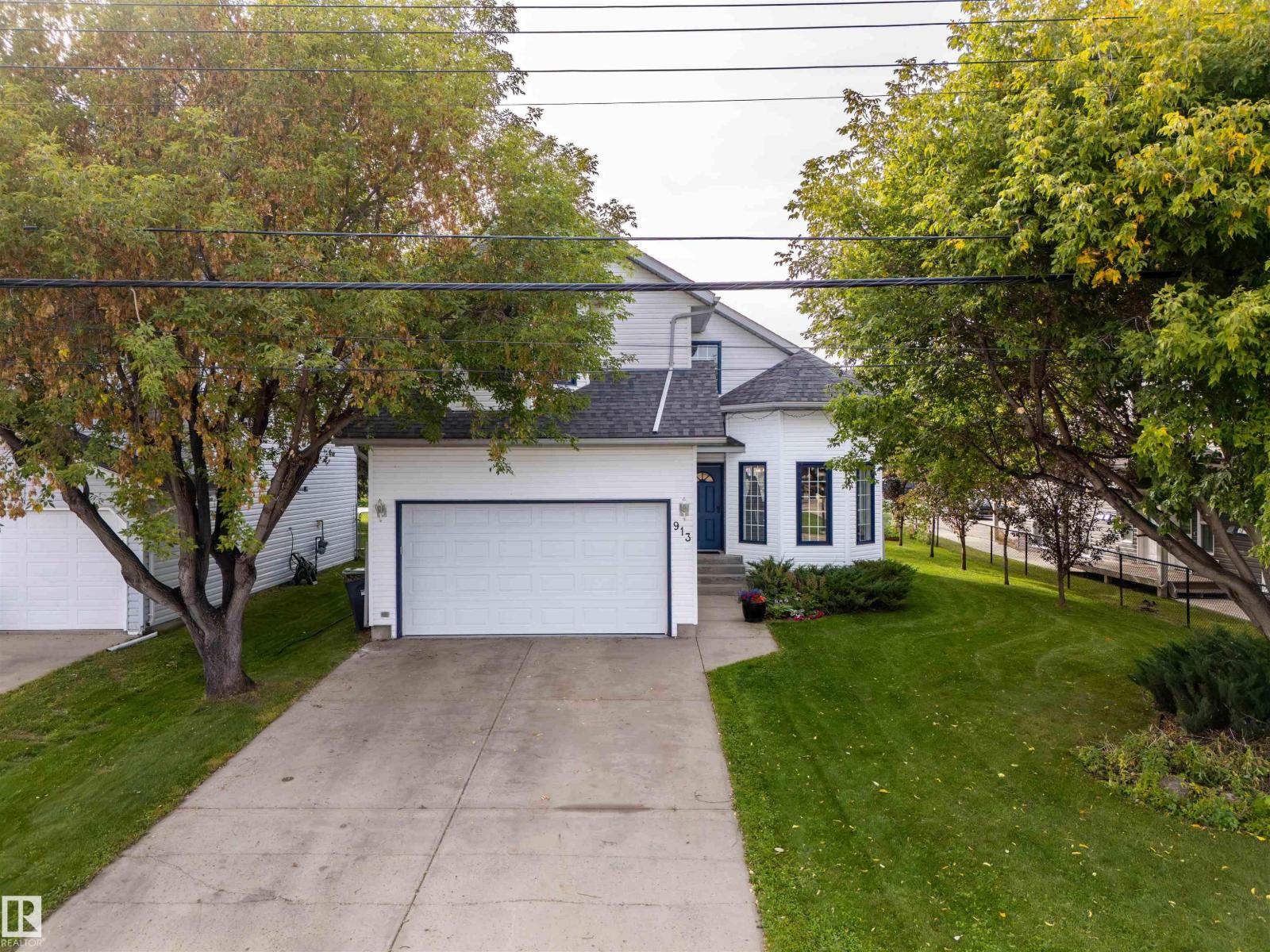 Property for sale at 913 7 ST