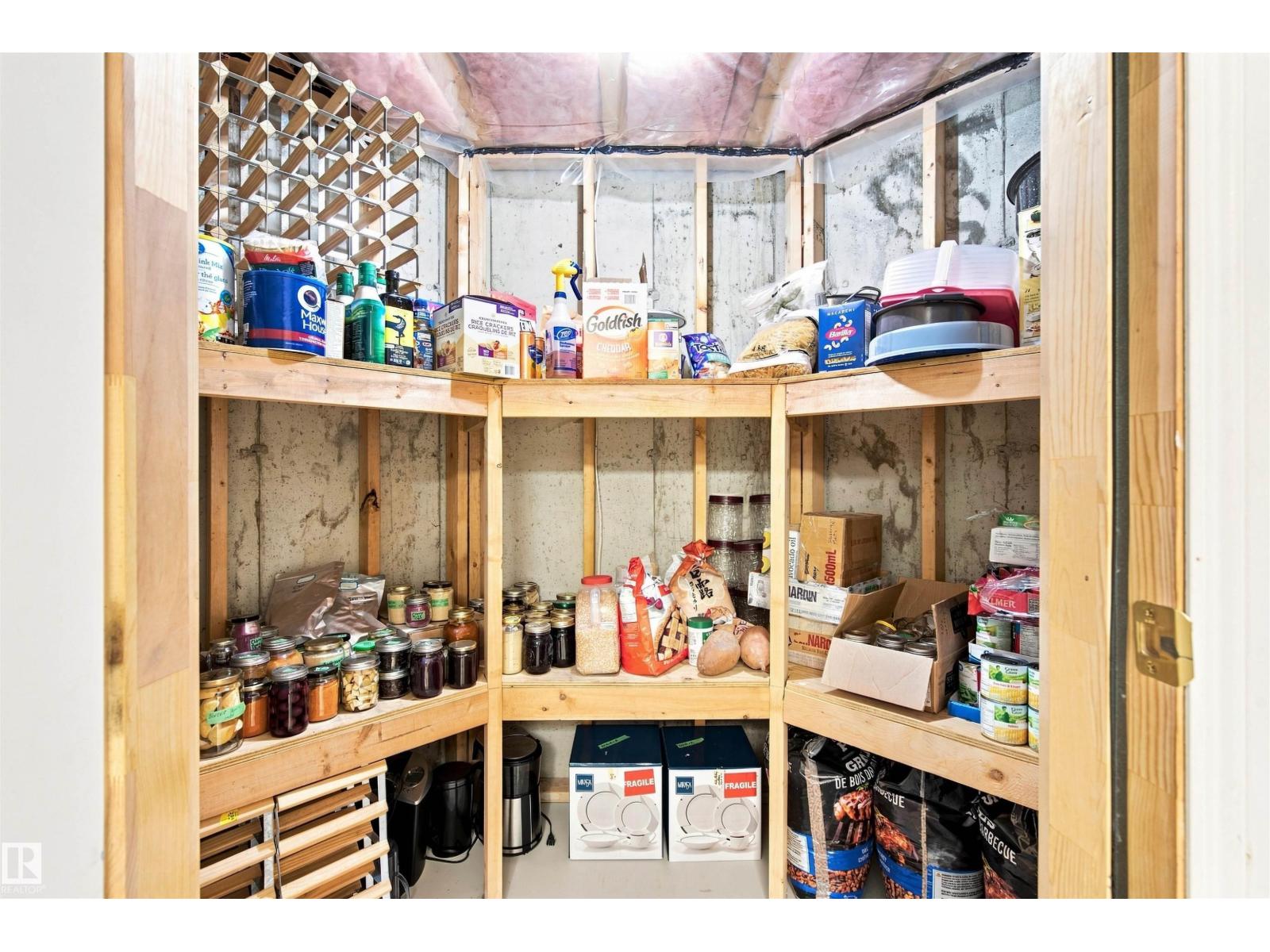 913 7 ST - Image 31