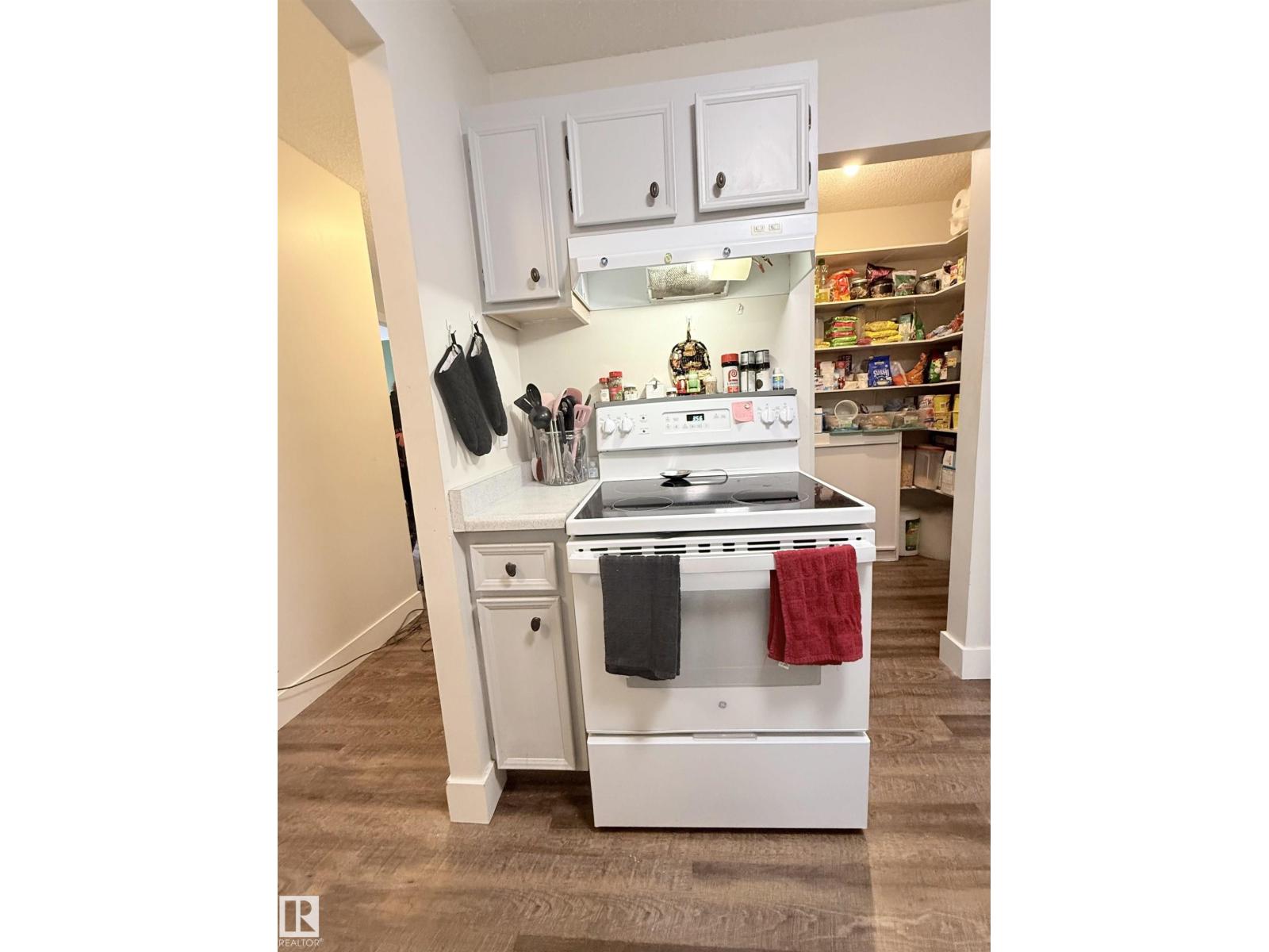 #89 2703 79 ST NW - 14