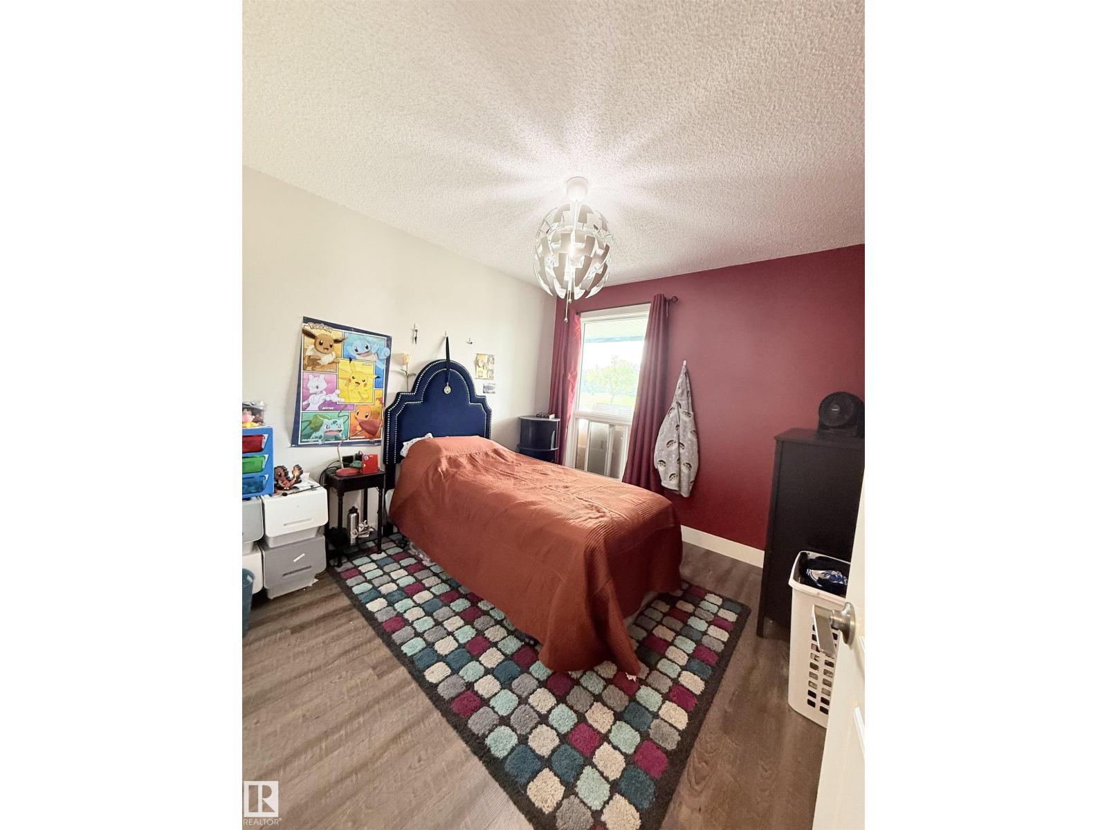 #89 2703 79 ST NW - 19