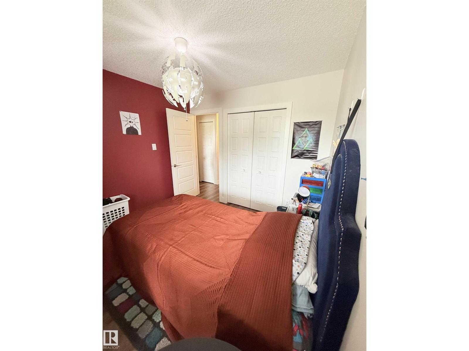 #89 2703 79 ST NW - 20