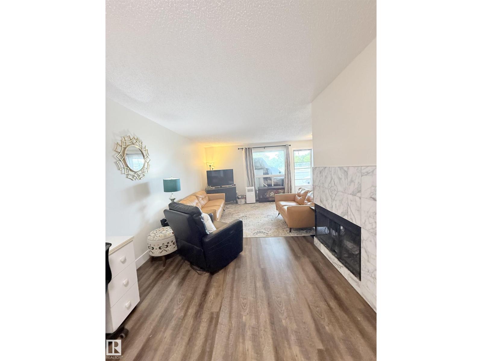 #89 2703 79 ST NW - 4
