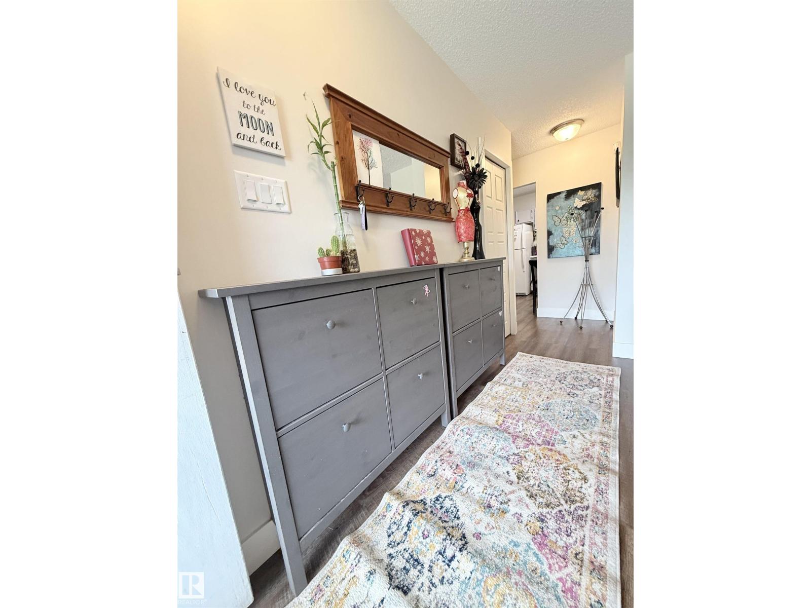 #89 2703 79 ST NW - 6