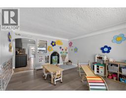 73 Avondale Street, Brantford, ON N3S4M1 Photo 12