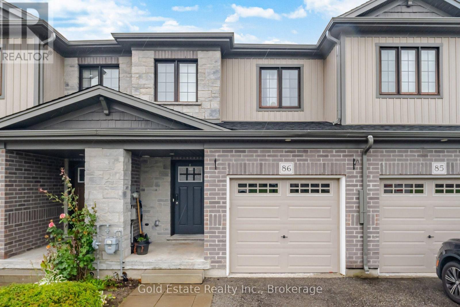 #86 135 HARDCASTLE DRIVE - 1