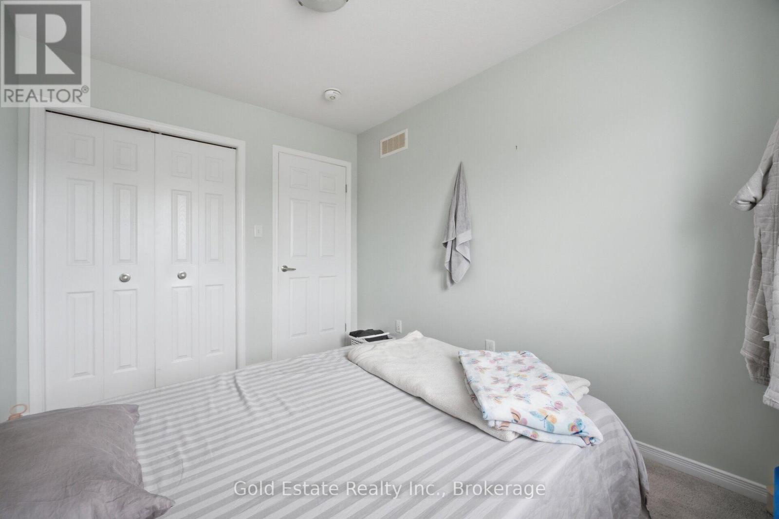 #86 135 HARDCASTLE DRIVE - 24