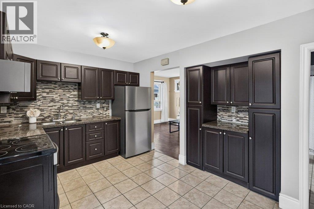 50 WEXFORD Avenue S - Image 11