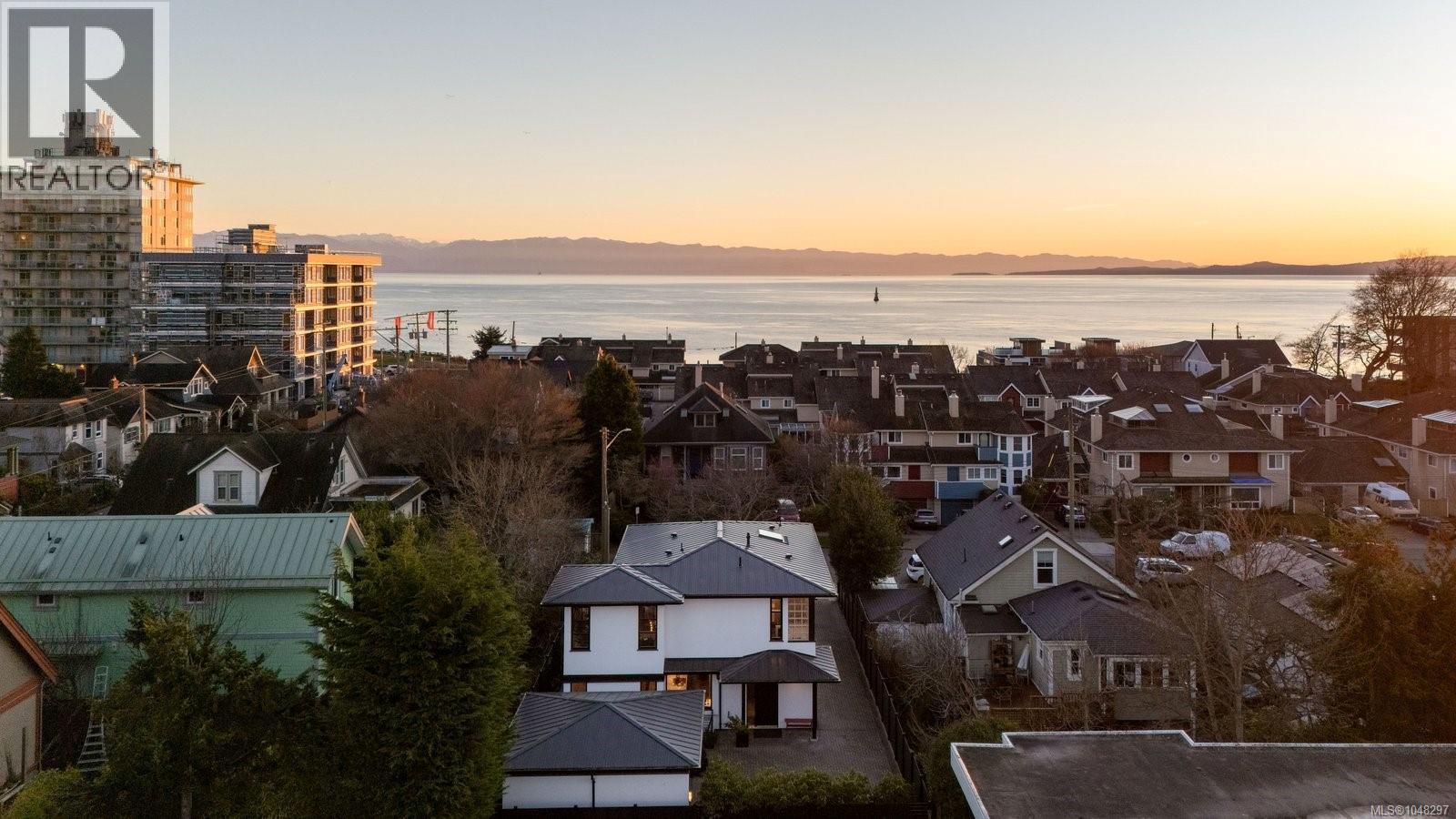 430 Luxton Ave - 12