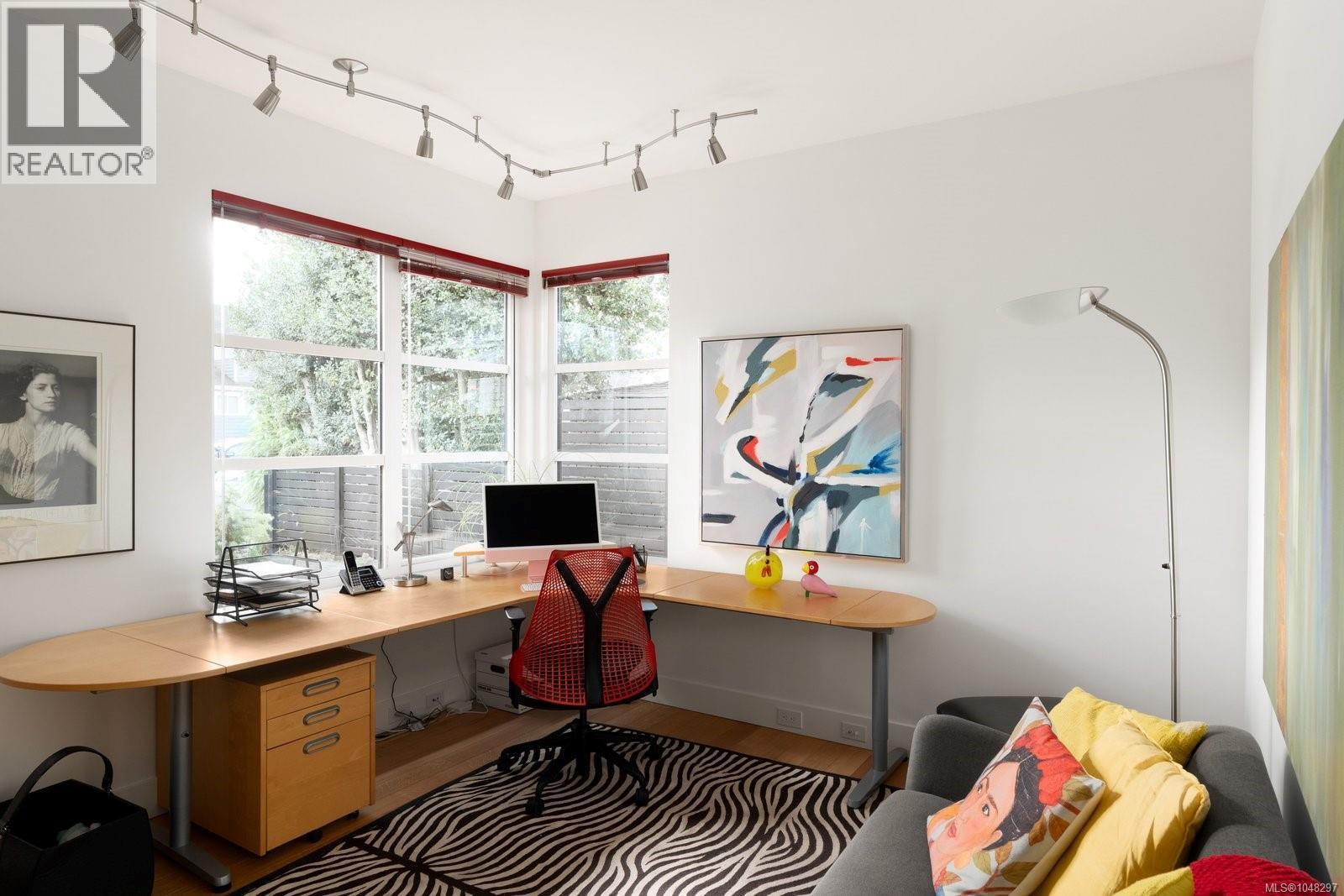430 Luxton Ave - 24