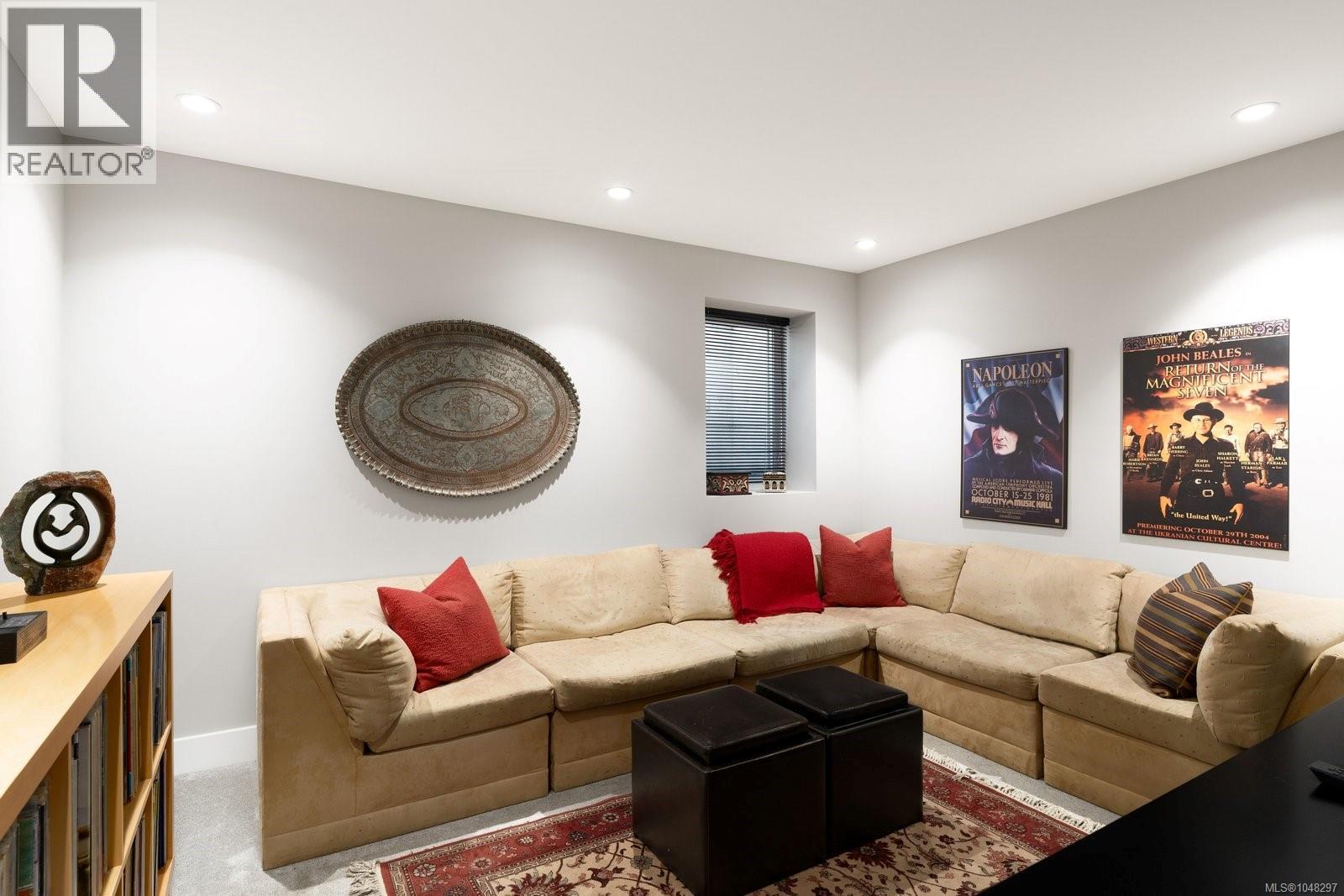 430 Luxton Ave - 42