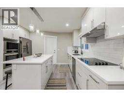 471 Northmount Drive NW - photo 5