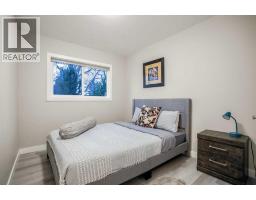 471 Northmount Drive NW - photo 8