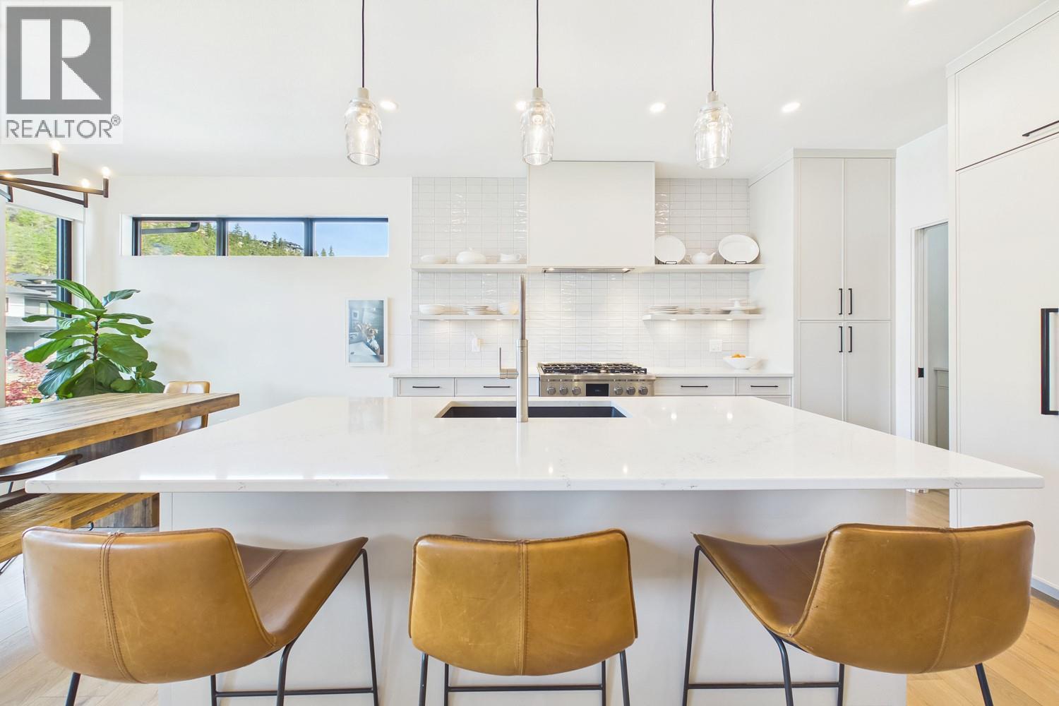 265 Summer Wood Drive, Kelowna