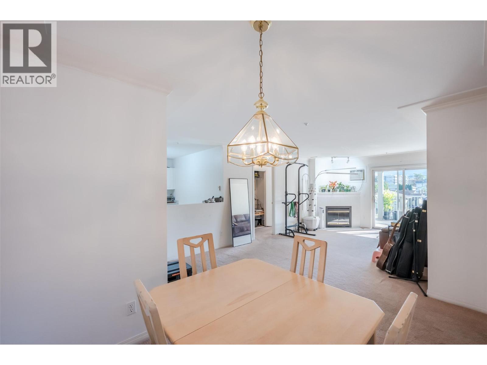 #210 329 Rigsby Street - 10