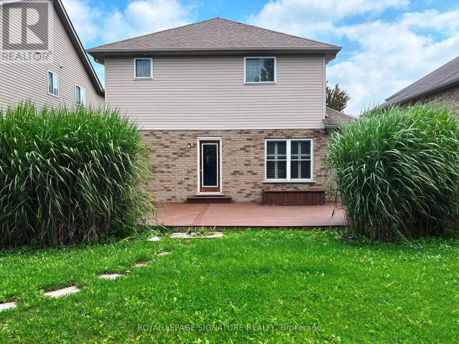 32 DAVIS STREET - 32