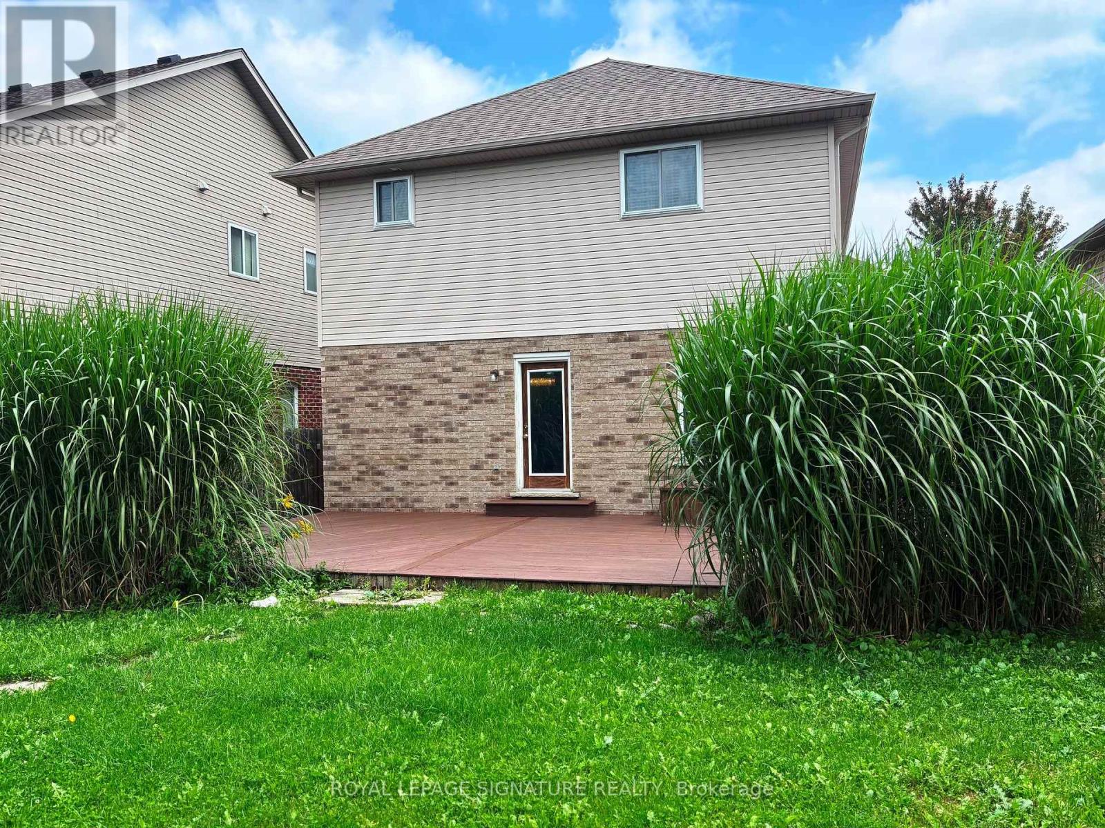 32 DAVIS STREET - 33