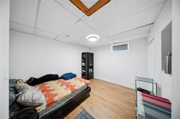 43 Marcus Place, Winnipeg, MB R2C4C8 Photo 12