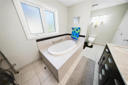 43 Marcus Place, Winnipeg, MB R2C4C8 Photo 18