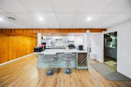 43 Marcus Place, Winnipeg, MB R2C4C8 Photo 9