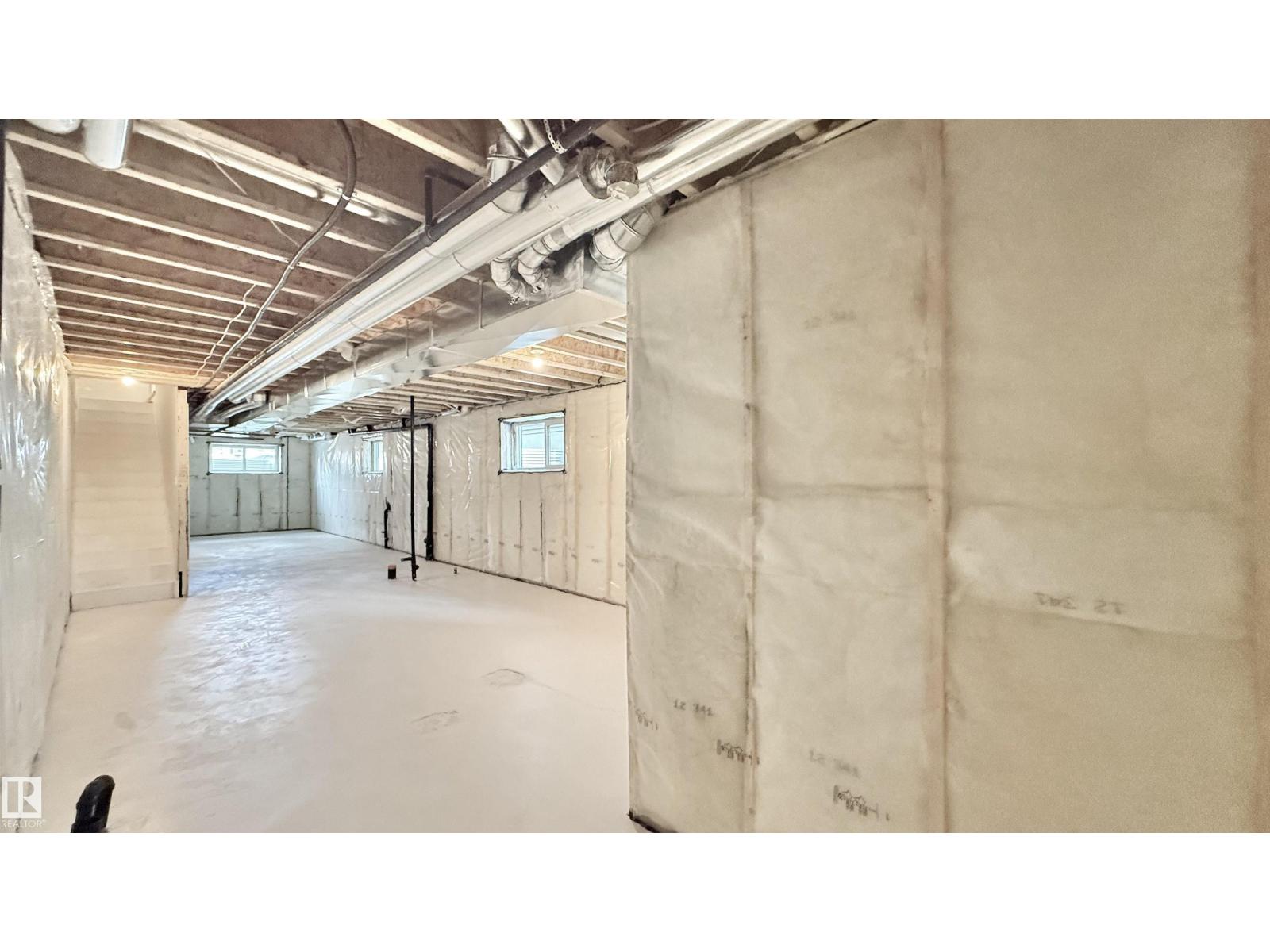 11712 122 ST NW - 50