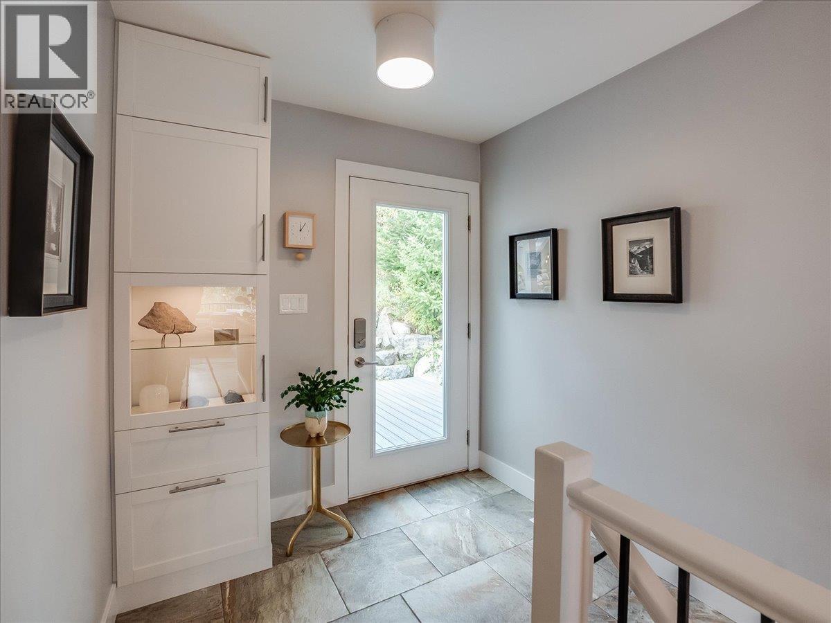 770 Redstone Drive - 24