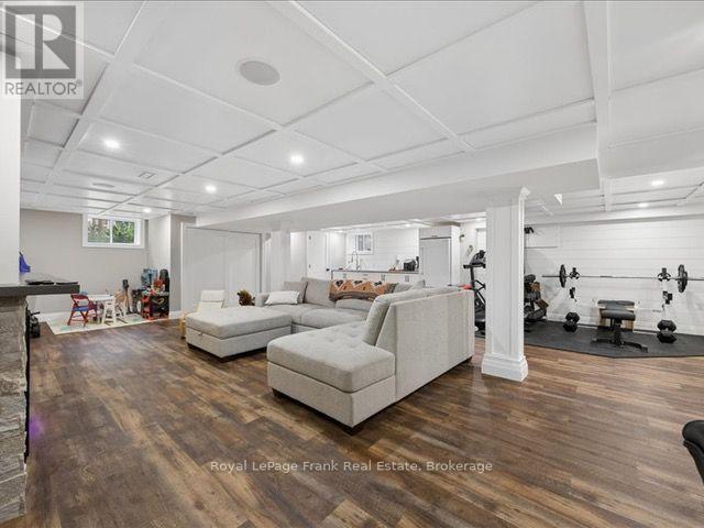 11 MAPLE STREET N - 26