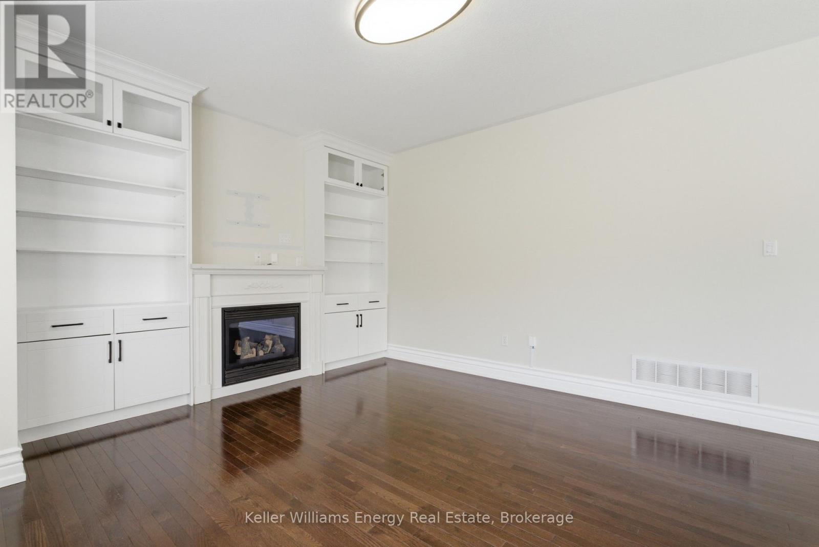 1633 GRANDVIEW STREET N - 15