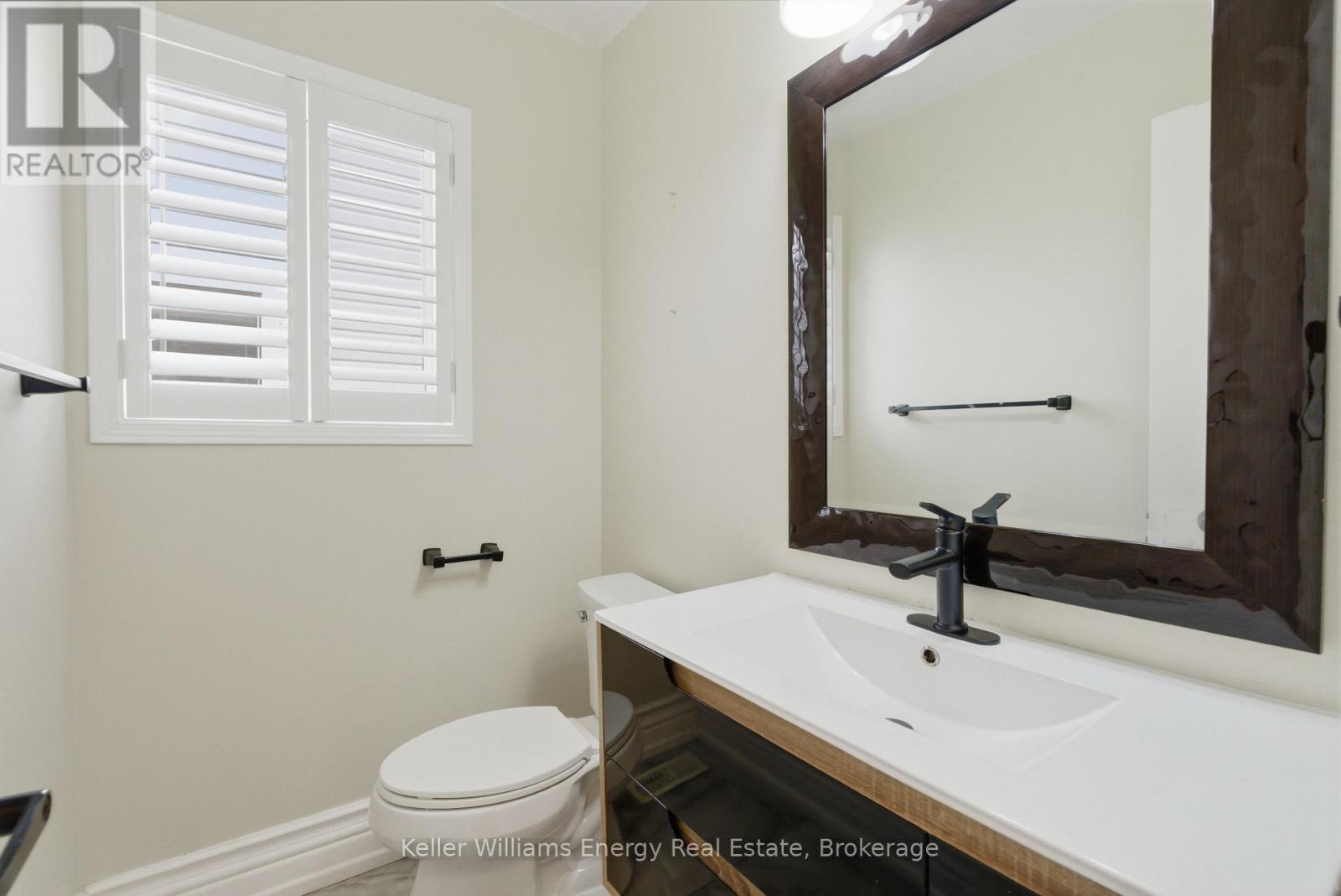 1633 GRANDVIEW STREET N - 16