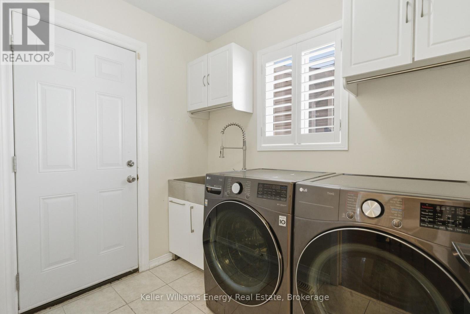 1633 GRANDVIEW STREET N - 17