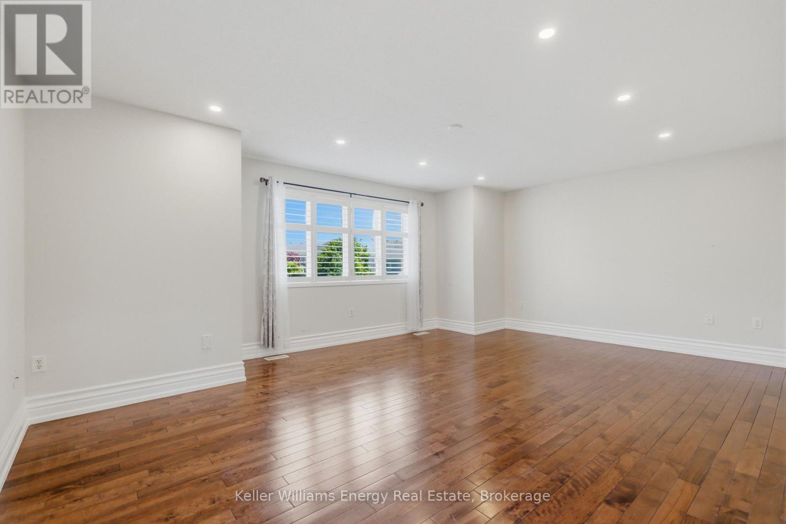 1633 GRANDVIEW STREET N - Image 21