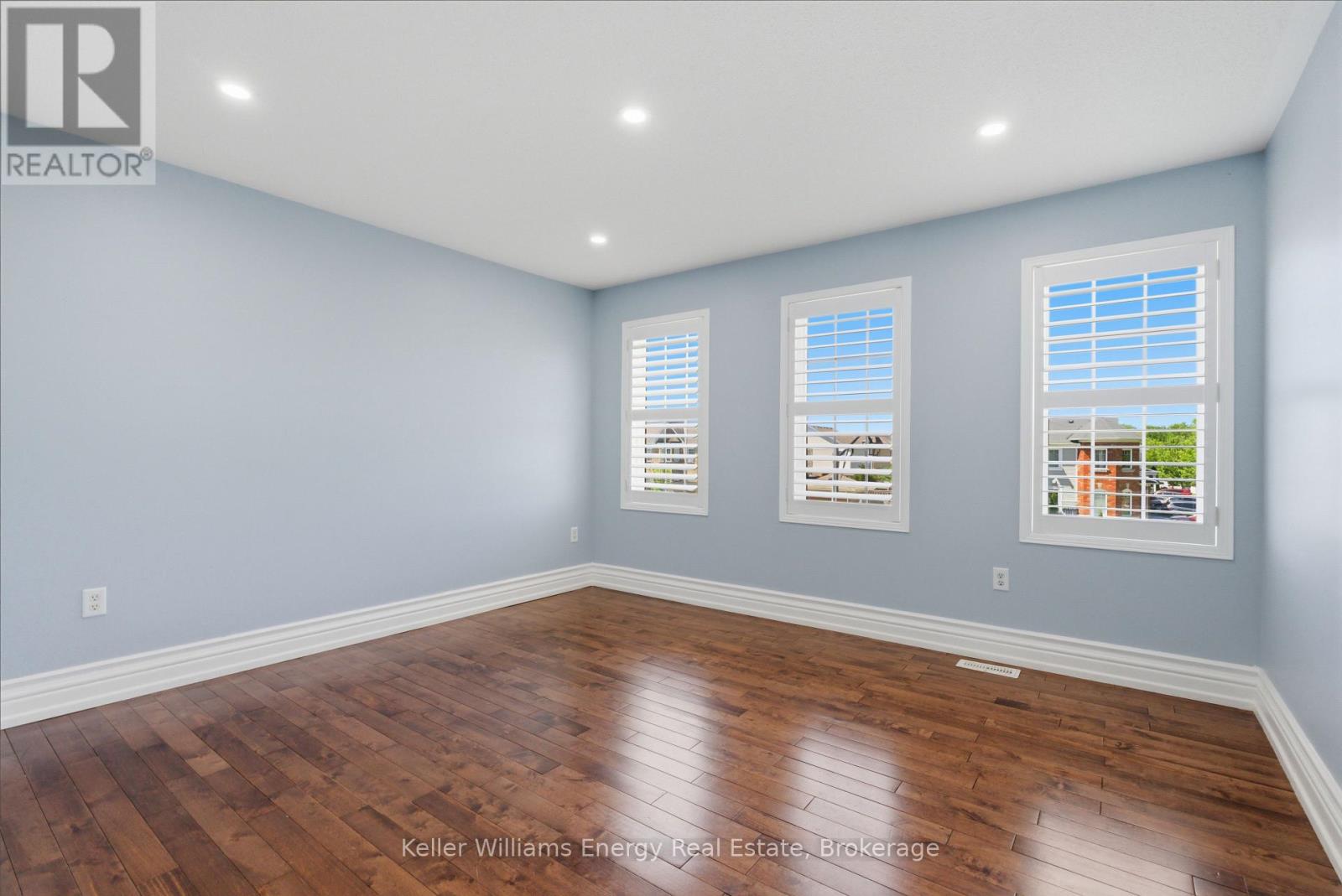 1633 GRANDVIEW STREET N - Image 27