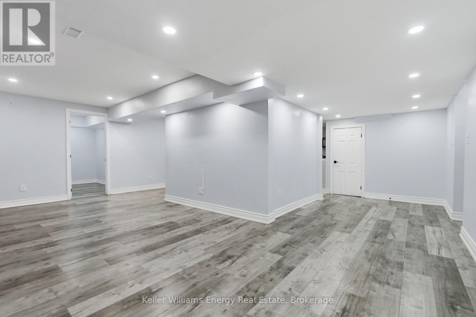 1633 GRANDVIEW STREET N - Image 37