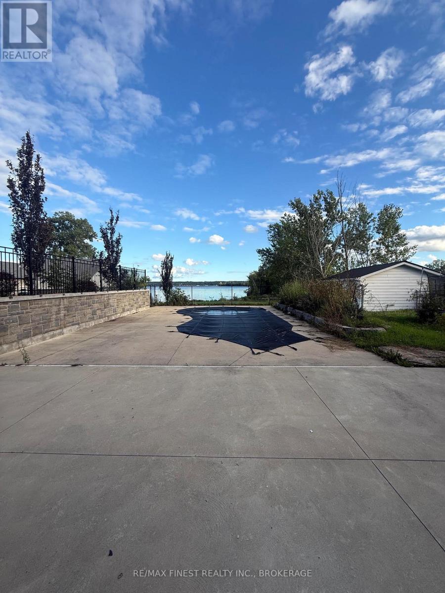 38 MAIN STREET - Image 20