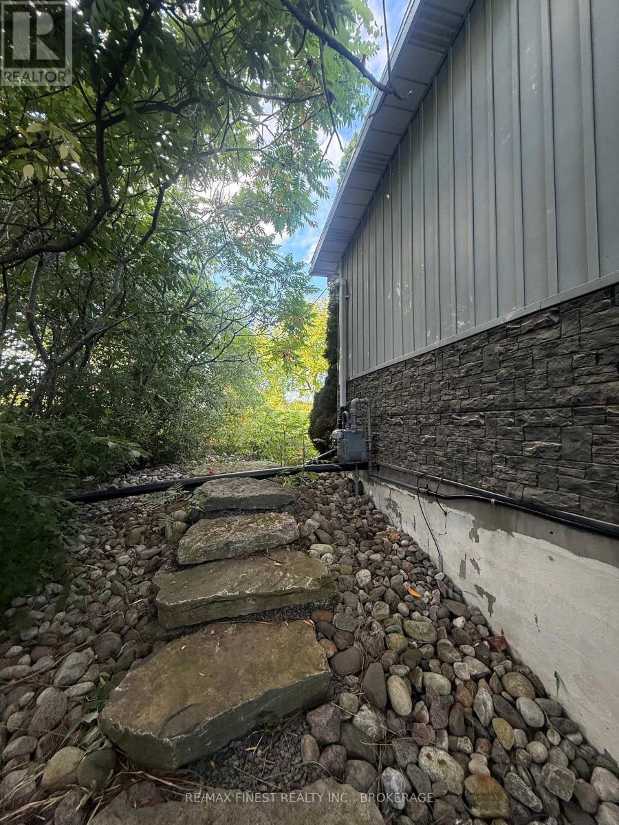 38 MAIN STREET - Image 26