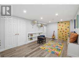 8 Meridene Crescent E, London North, ON N5X1G5 Photo 20