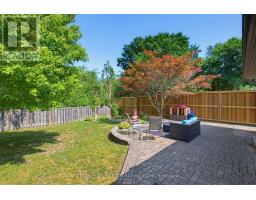 8 Meridene Crescent E, London North, ON N5X1G5 Photo 24