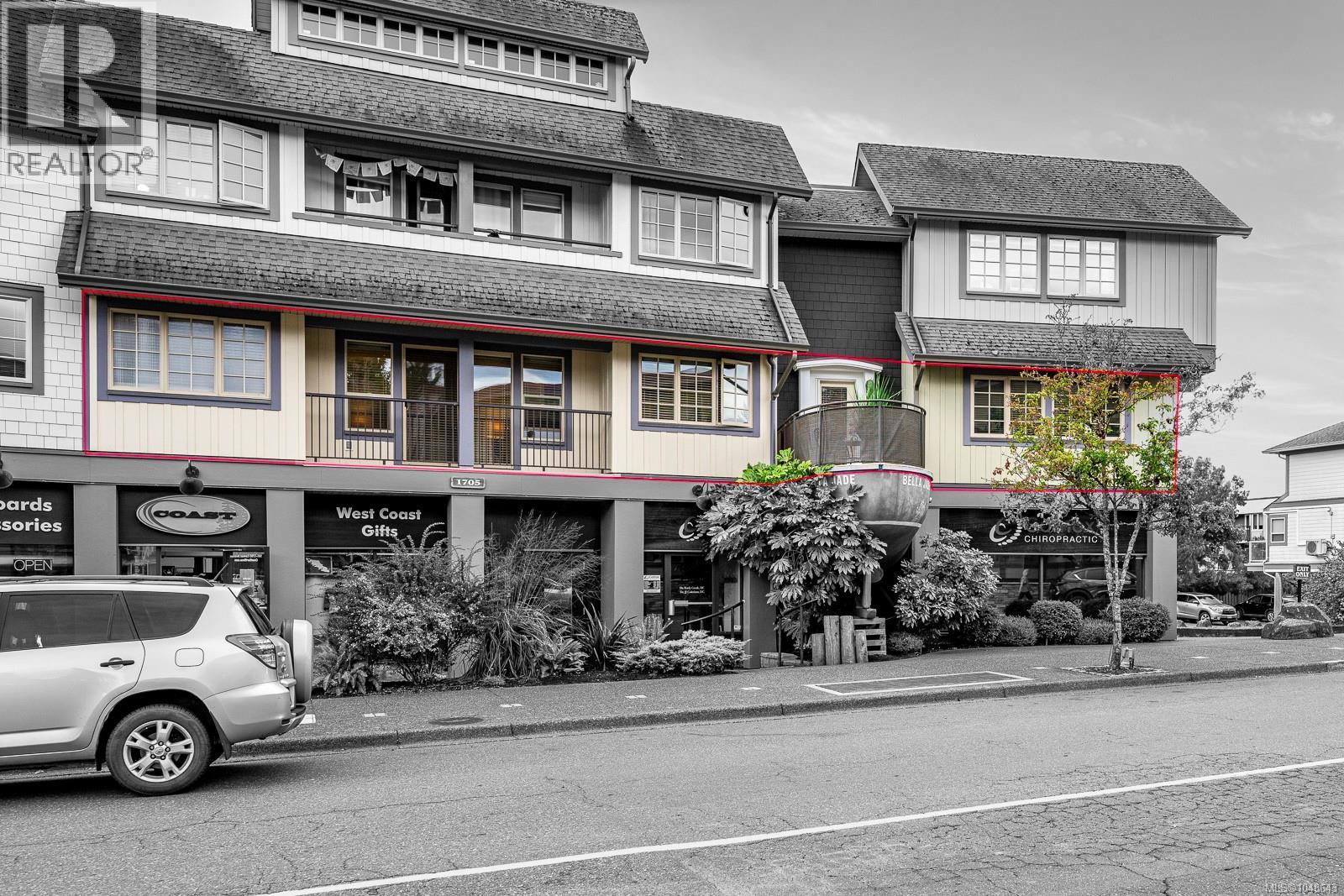 #204 1705 Comox Ave - 2