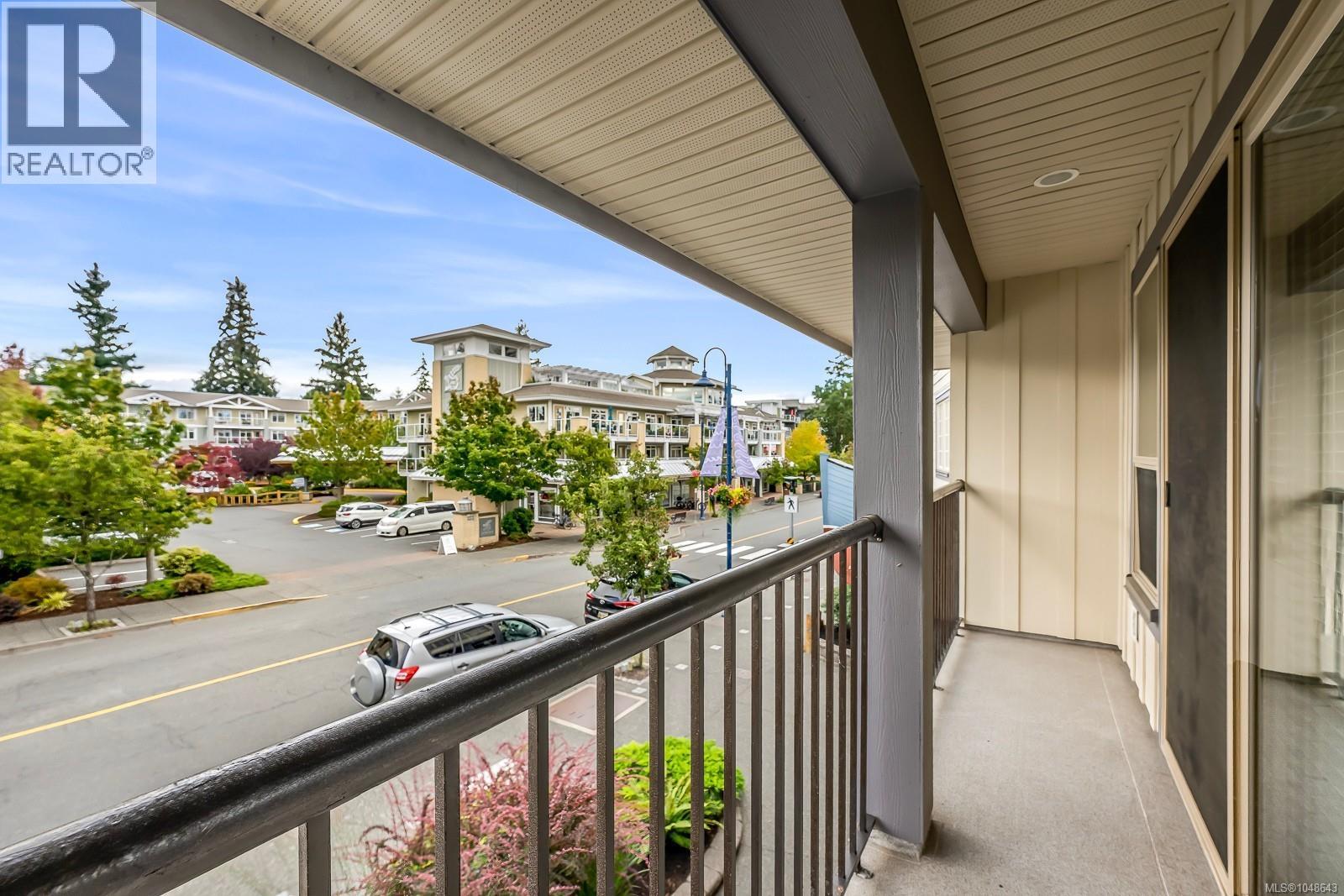 #204 1705 Comox Ave - 26
