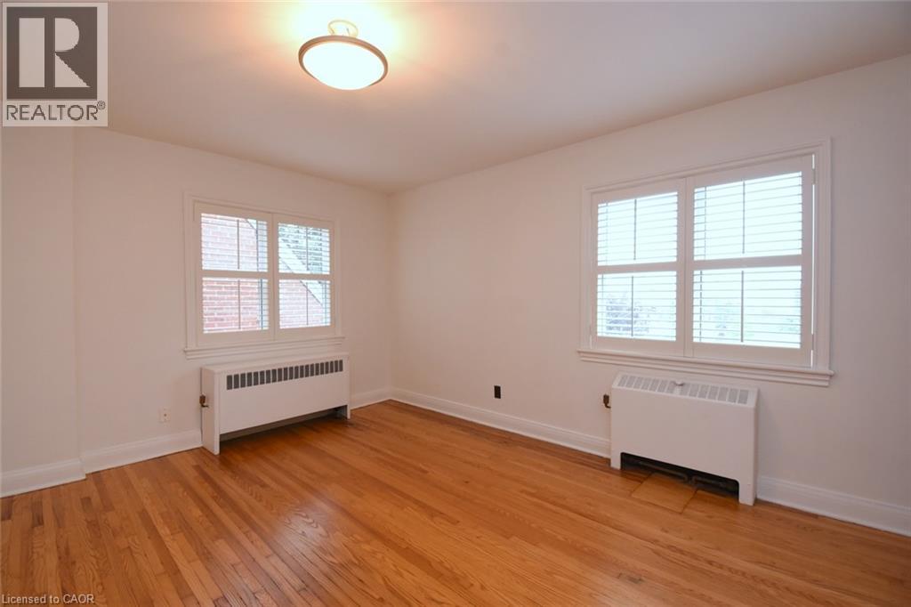 8 KINGSWAY Drive - Image 21