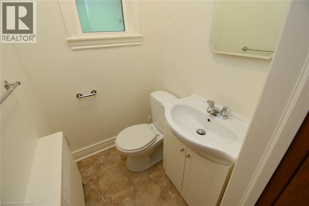 8 KINGSWAY Drive - Image 30