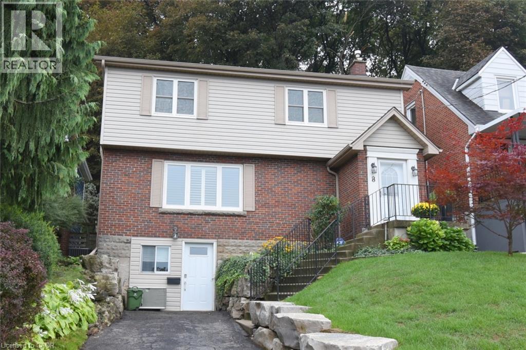 Photo of 8 KINGSWAY Drive