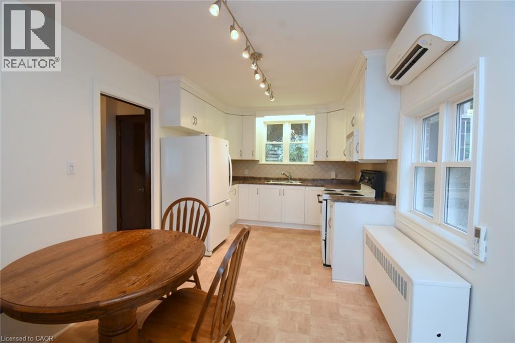 8 KINGSWAY Drive - Image 13