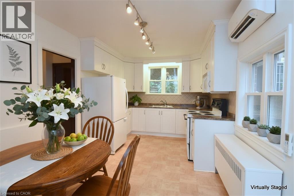 8 KINGSWAY Drive - Image 14