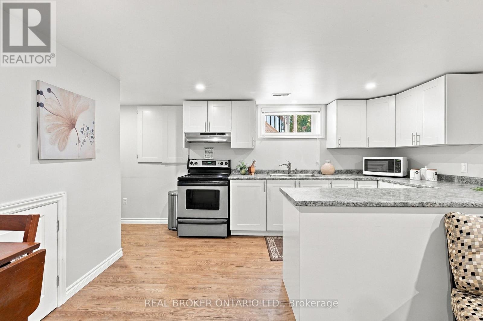 5 Bed, 3 Bath House for Sale in Ottawa – 82 MEADOWLANDS DRIVE W, Ottawa – MLS# X13768964 - Image 31
