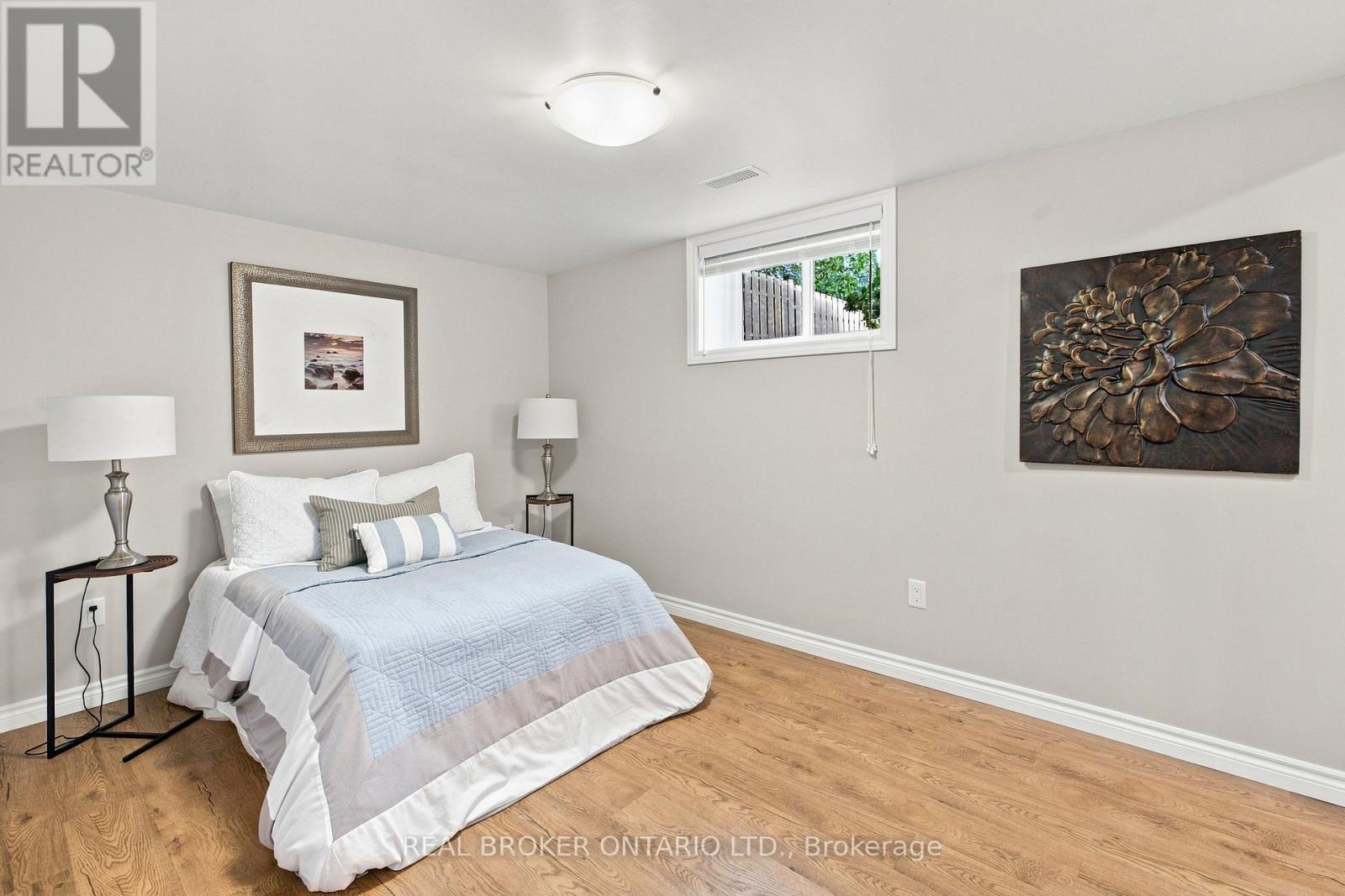 82 MEADOWLANDS DRIVE W - 39