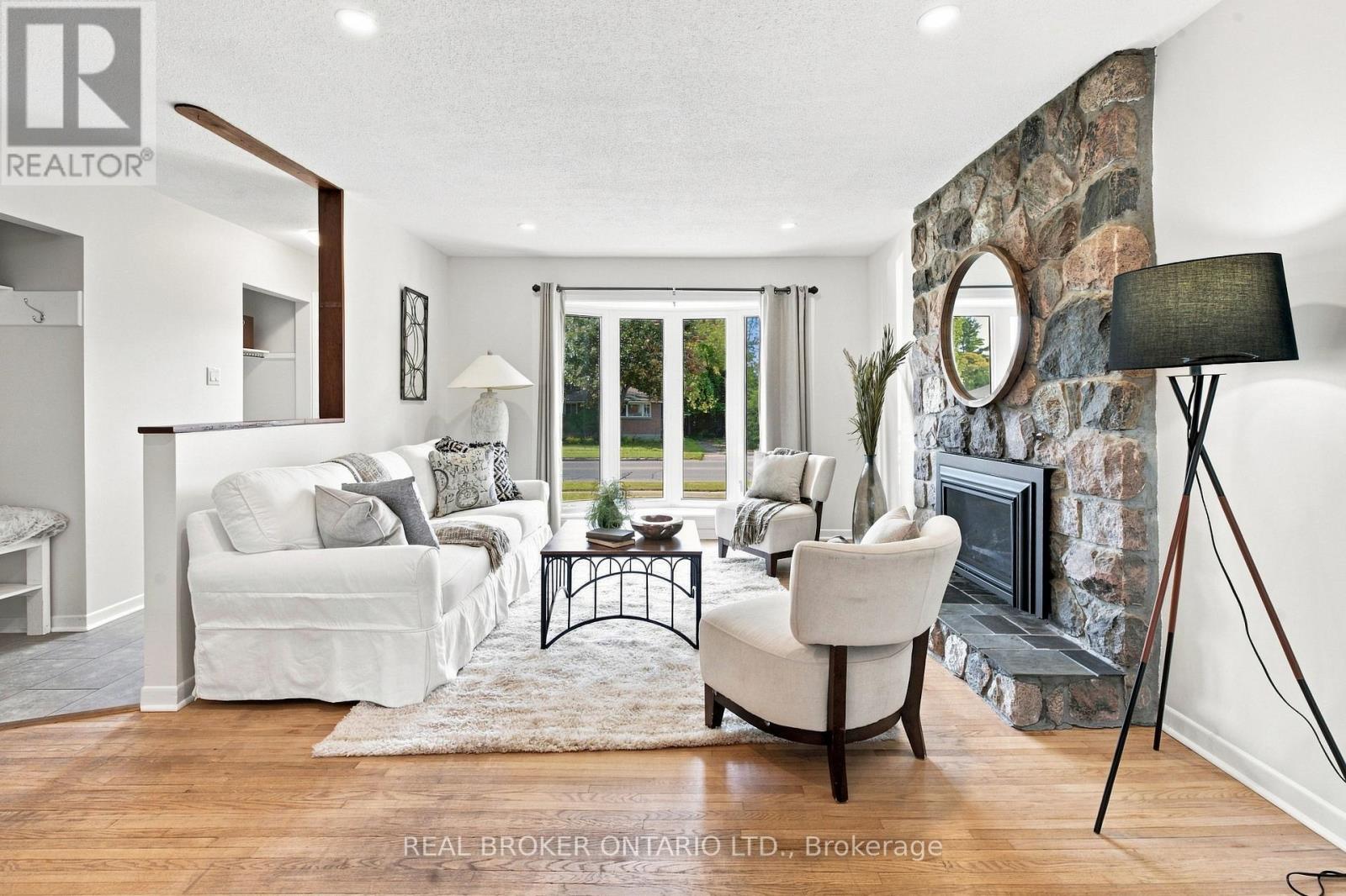 82 MEADOWLANDS DRIVE W - 6