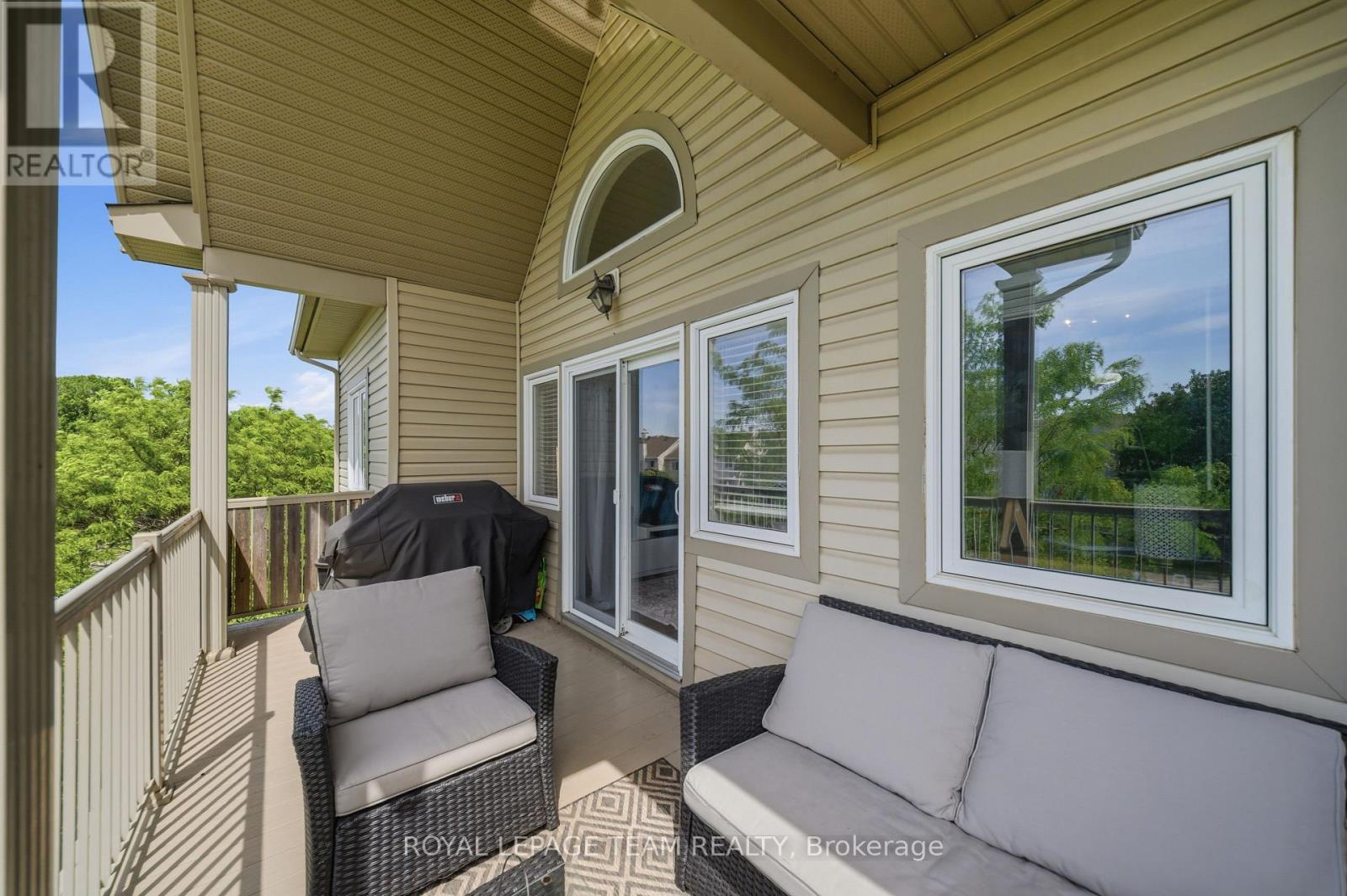 2 Bed, 1 Bath House for Sale in Ottawa – 9 – 165 WATERBRIDGE DRIVE, Ottawa – MLS# X13769028 - Image 18