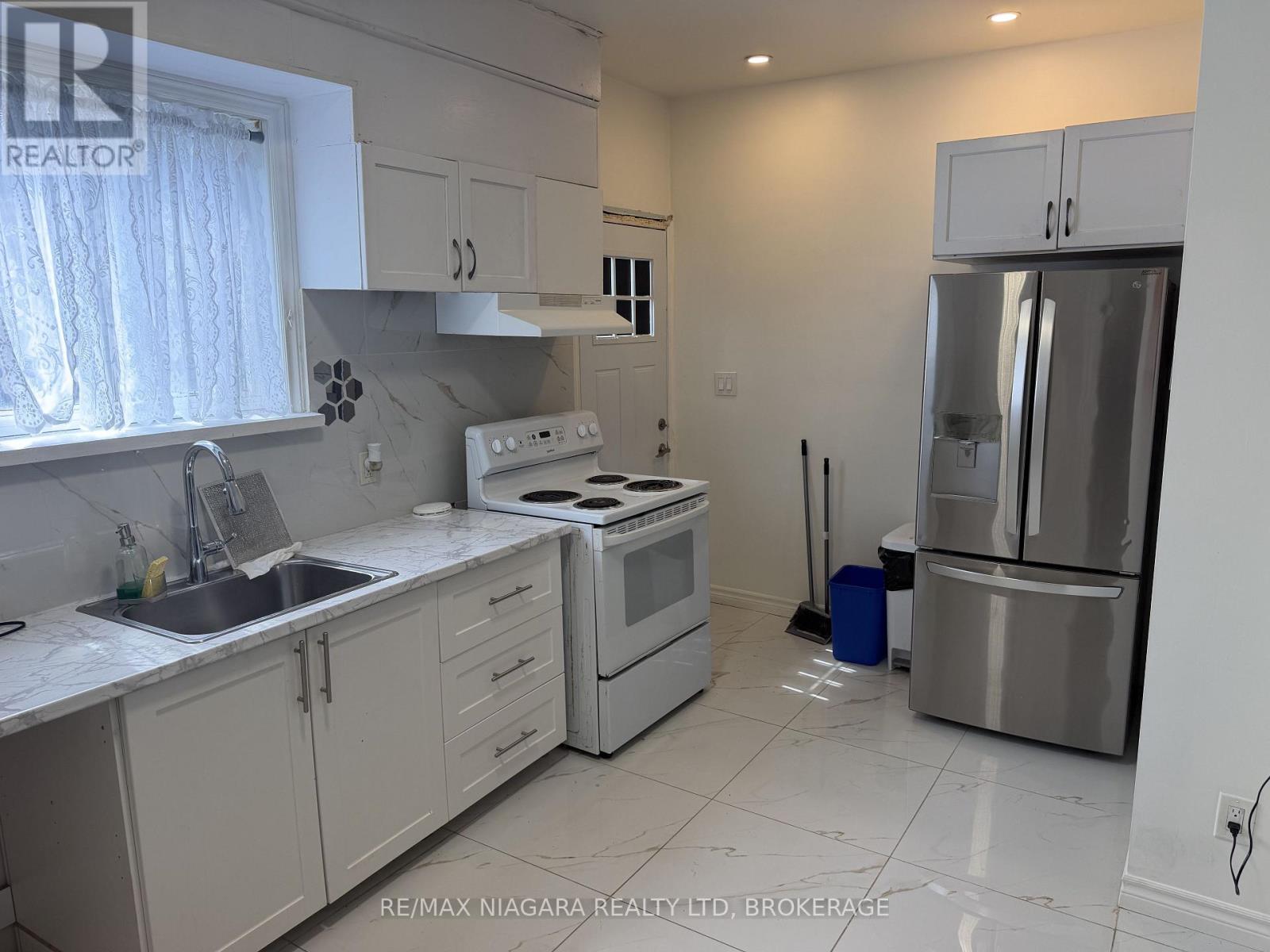 1 - 272 MITCHELL STREET, Port Colborne (East Village) — photo 3